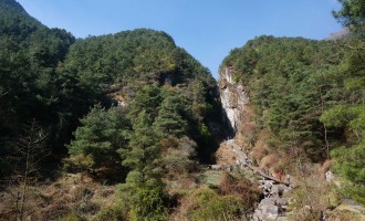 背靠苍山，面朝洱海
