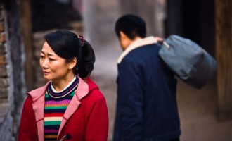 山河故人：一个人，要吞下多少光明，才会变得美好