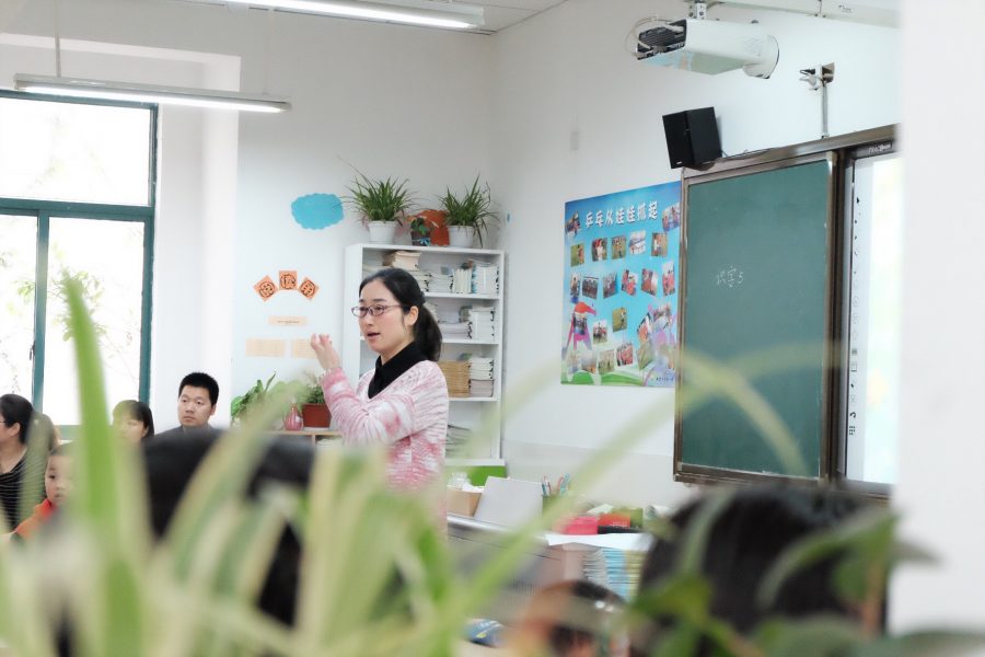 恰同学少年
