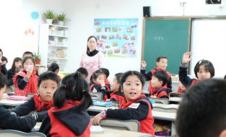 恰同学少年