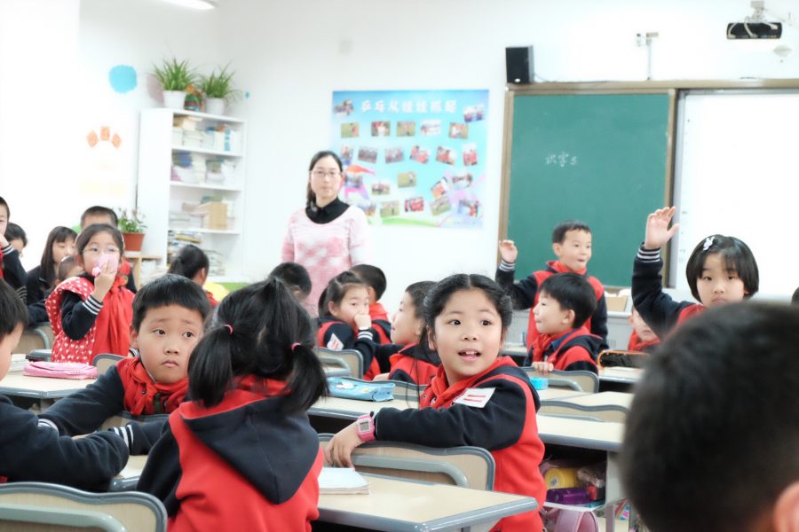 恰同学少年