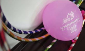 对不起，“暖总”正在休婚假