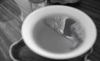 那个管我叫“哎”的姑娘